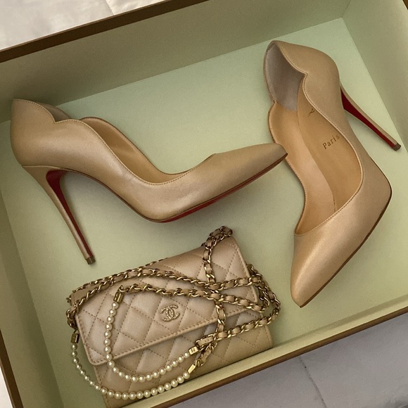 Rare Chanel pearl wallet on chain ✨ - Picture 5 of 12